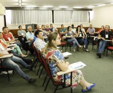 ?O que leva o adolescente a se envolver com a criminalidade??. Com esta frase a doutora em psicologia e estudos psicanalísticos, Ludmilla Feres Faria, iniciou a apresentação com o tema ?Adolescências?, realizada durante o quarto encontro do Circuito de Capacitação da Socioeducação, Foto: Ricardo Marajó/SEDS