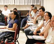 ?O que leva o adolescente a se envolver com a criminalidade??. Com esta frase a doutora em psicologia e estudos psicanalísticos, Ludmilla Feres Faria, iniciou a apresentação com o tema ?Adolescências?, realizada durante o quarto encontro do Circuito de Capacitação da Socioeducação, Foto: Ricardo Marajó/SEDS
