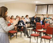 ?O que leva o adolescente a se envolver com a criminalidade??. Com esta frase a doutora em psicologia e estudos psicanalísticos, Ludmilla Feres Faria, iniciou a apresentação com o tema ?Adolescências?, realizada durante o quarto encontro do Circuito de Capacitação da Socioeducação, Foto: Ricardo Marajó/SEDS