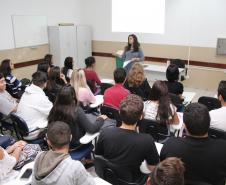 Adolescentes participam do Programa de Aprendizagem ofertado pelo Instituto Salesiano de Assistência Social - Foto: Aliocha Mauricio/SEDS