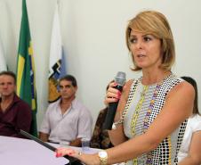 Secretária da Família entrega carro para conselho tutelar de São Pedro do Paraná Foto: Rogério Machado/SEDS