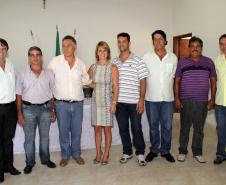 Secretária da Família entrega carro para conselho tutelar de São Pedro do Paraná Foto: Rogério Machado/SEDS