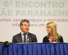 Secretária da Família e Desenvolvimento Social, Fernanda Richa, e o Governador Beto Richa, participam do 6º Encontro Estadual do programa Mãe Paranaense no Expo Unimed - Foto: Rogério Machado/SECS