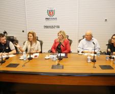 Secretária da Família e Desenvolvimento Social, Fernanda Richa, participa da reunião com Luciana Temer sobre Exploração e Abuso Sexual Infantil - Foto: Rogério Machado/SECS