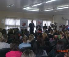 Dia 17 de Maio foi realizada palestra em Laranjeiras do Sul com o Promotor Drº Ronaldo de Paula Mion no Sindicato Rural Patronal, estiveram presentes no local aproximadamente 100 pessoas entre Conselheiros tutelares da região, coordenadores pedagógicos, diretores de escolas e técnicos do município da Secretaria Municipal de Assistência Social/CRAS e CREAS.Foto:Divulgação