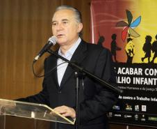 A Secretaria da Família e Desenvolvimento Social (Seds) apoiou o seminário "Vamos acabar com o Trabalho Infantil: Em defesa dos Direitos Humanos e da Justiça Social” realizado nesta terça-feira (12), Dia Contra o Trabalho Infantil. O evento foi promovido pela Superintendência Regional do Trabalho e Emprego no Paraná e pelo Fórum Estadual de Erradicação do Trabalho Infantil e Regularização do Trabalho do Adolescente (Feti–PR). Foto:Ricardo Marajó/SEDS