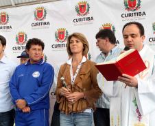 A secretária da Família e Desenvolvimento Social, Fernanda Richa, junto com o secretário municipal do Esporte, Lazer e Juventude, Marcello Richa.participou na manhã desta sexta-feira (06) da inauguração do Centro da Juventude Eucaliptos no bairro Alto Boqueirão, em Curitiba.Foto: Rogério Machado/SEDS