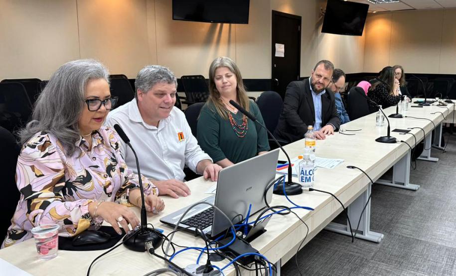 reunião do CEDCA, dá posse aos novos conselheiros