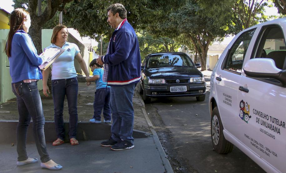 Conselho Tutelar de Umuarama Esq/Dir, conselheira Annie Cristine de Araújo e conselheiro José Lourenço Lúcio Filho.Foto: Ricardo Marajó/SEDS