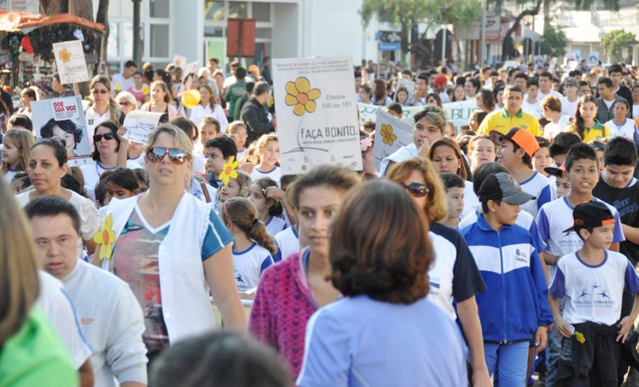 Ibiporã - O Paraná intensificou neste mês de maio a realização de ações de enfrentamento ao problema da violência sexual de crianças e adolescentes. A medida faz parte da mobilização para o Dia Nacional de Combate ao Abuso e à Exploração Sexual de Crianças e Adolescentes, comemorado em 18 de maio.