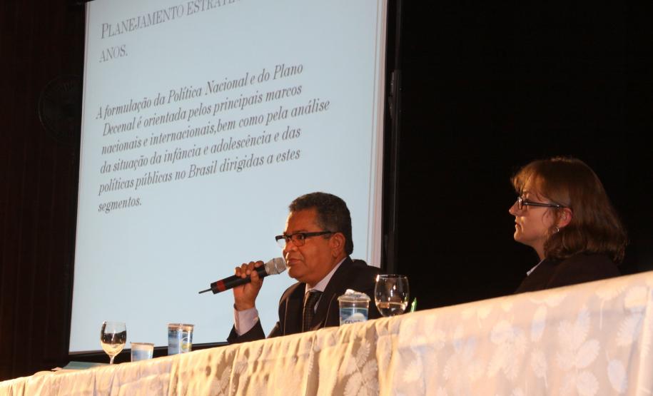 O Governo do Estado está promovendo nesta terça e quarta-feira (3 e 4), em Curitiba, o seminário ?Plano Decenal dos Direitos da Criança e do Adolescente do Estado do Paraná?.Foto: Gogo/AENPr