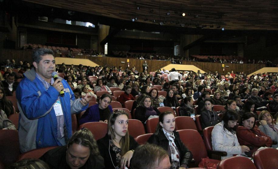O Governo do Estado está promovendo nesta terça e quarta-feira (3 e 4), em Curitiba, o seminário ?Plano Decenal dos Direitos da Criança e do Adolescente do Estado do Paraná?.Foto: Gogo/AENPr