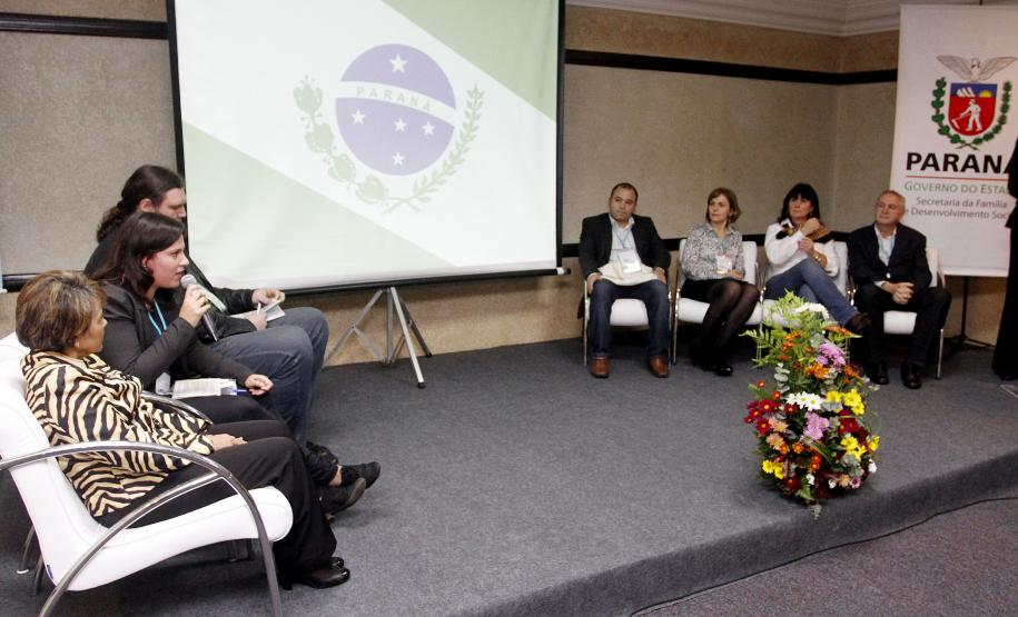 Governo capacita profissionais da mídia e do turismo para proteger crianças e adolescentes durante a Copa