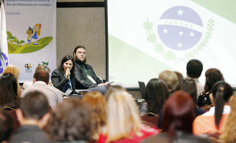 Governo capacita profissionais da mídia e do turismo para proteger crianças e adolescentes durante a Copa