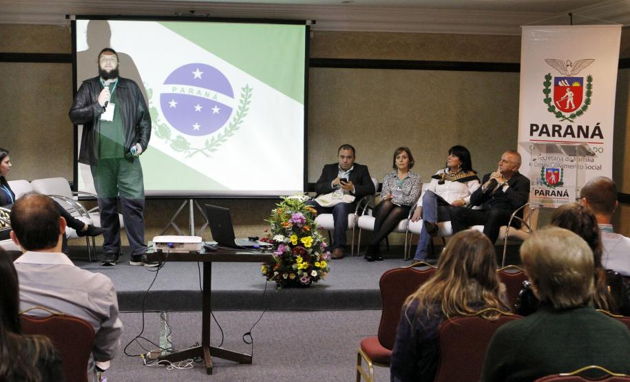 Governo capacita profissionais da mídia e do turismo para proteger crianças e adolescentes durante a Copa