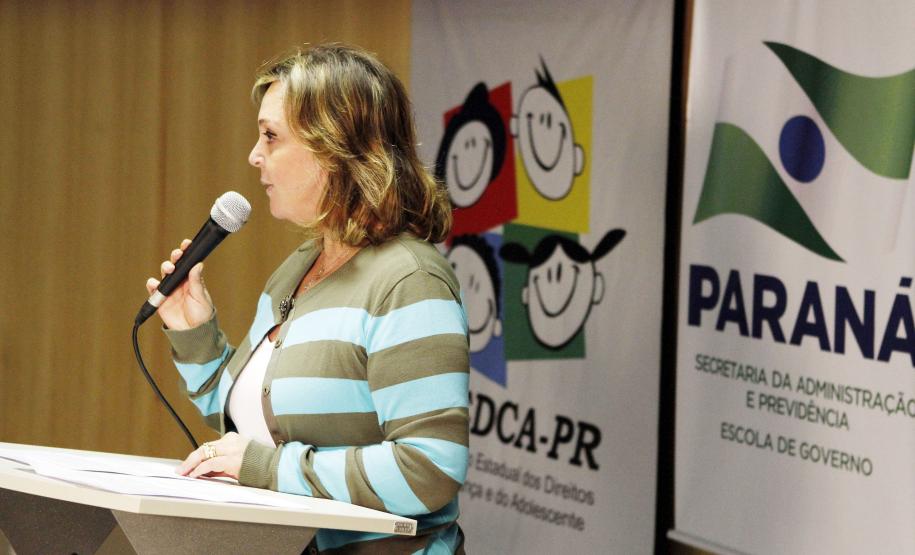 Secretária da Família e Desenvolvimento Social, Fernanda Richa, participa da aula inaugural do curso de capacitação nível intermediário do SIPIA CT Web.Foto - Rogério Machado/SEDS