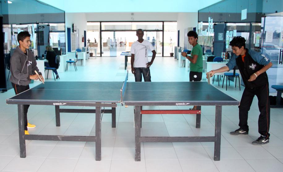 Promover o desenvolvimento social das famílias tem sido umas das principais estratégias utilizadas pelo governo estadual no combate ao trabalho infantil. Atualmente, 944 famílias com situação de trabalho infantil estão incluídas no  Família Paranaense, programa lançado em 2012 para reduzir os índices de extrema pobreza no Paraná.Foto: Ricardo Marajó/SEDS