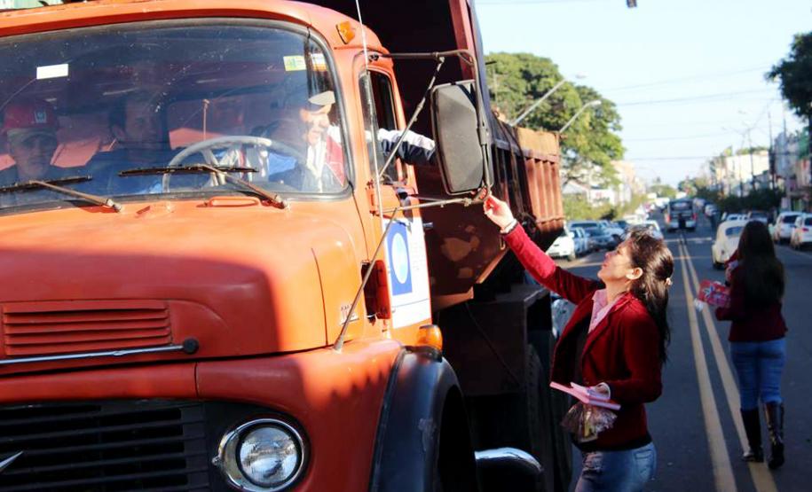 Mobilizações nos municípios marca o Dia Mundial de Combate ao Trabalho Infantil. Maringá - Mobilizações nos municípios marca o Dia Mundial de Combate ao Trabalho Infantil. Foto:ER Maringá/SEDS