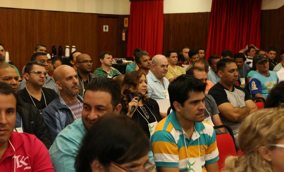 Servidores da socioeducação participam de capacitação em Londrina Servidores que fazem o atendimento a adolescentes em restrição ou privação de liberdade nos Centros de Socioeducação e Casas de Semiliberdade de Campo Mourão, Londrina, Maringá, Paranavaí, Santo Antônio da Platina e Umuarama estão reunidos em Londrina.Foto: Divulgação