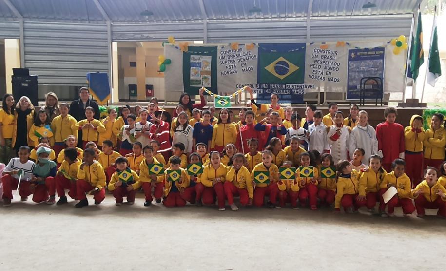 Destinações do IR aumentam 144% No Instituto Andres Kasper crianças e adolescentes participam de atividades em situação de vulnerabilidade social