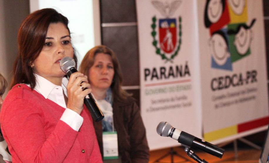 Diretora geral da secretária da familía e Desenvolvimento Social Leticia Raimundo,Deputada Estadual Rose Litro,dr