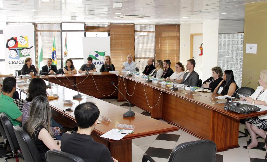 Conselho Estadual dos Direitos da Criança e do Adolescente do Parana CEDCA/PR. Posse dos novos Conselheiros representantes da Sociedade Civil Organizada - Gestao 2015-2017.Foto: Jefferson Oliveira / Seds