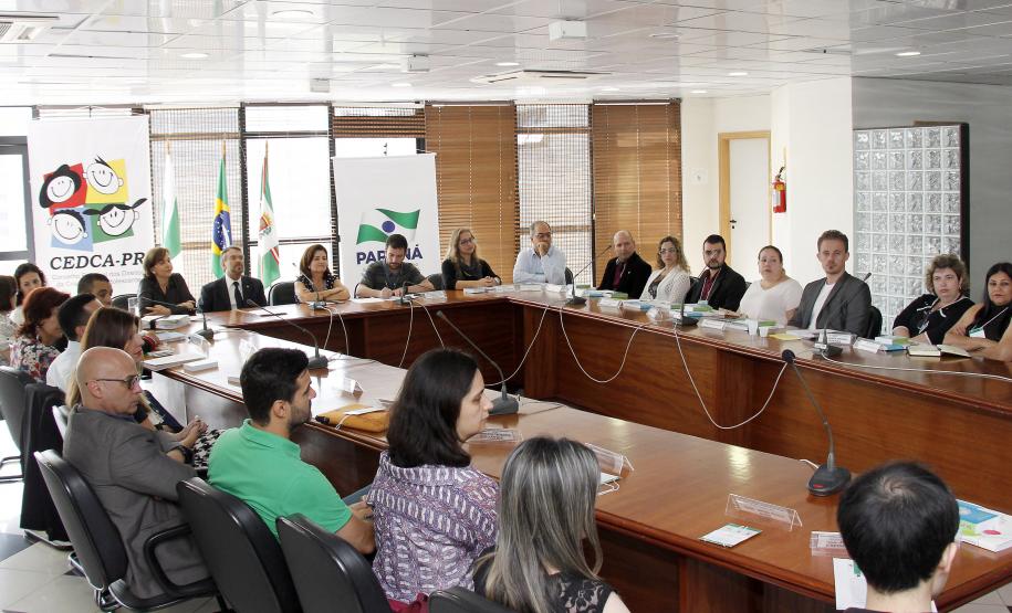 Conselho Estadual dos Direitos da Criança e do Adolescente do Parana CEDCA/PR. Posse dos novos Conselheiros representantes da Sociedade Civil Organizada - Gestao 2015-2017.Foto: Jefferson Oliveira / Seds