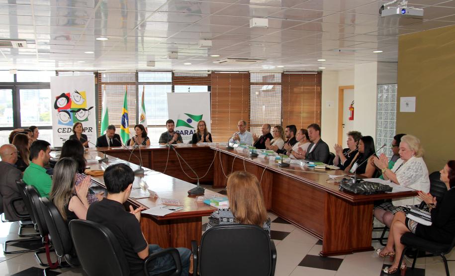 Conselho Estadual dos Direitos da Criança e do Adolescente do Parana CEDCA/PR. Posse dos novos Conselheiros representantes da Sociedade Civil Organizada - Gestao 2015-2017.Foto: Jefferson Oliveira / Seds