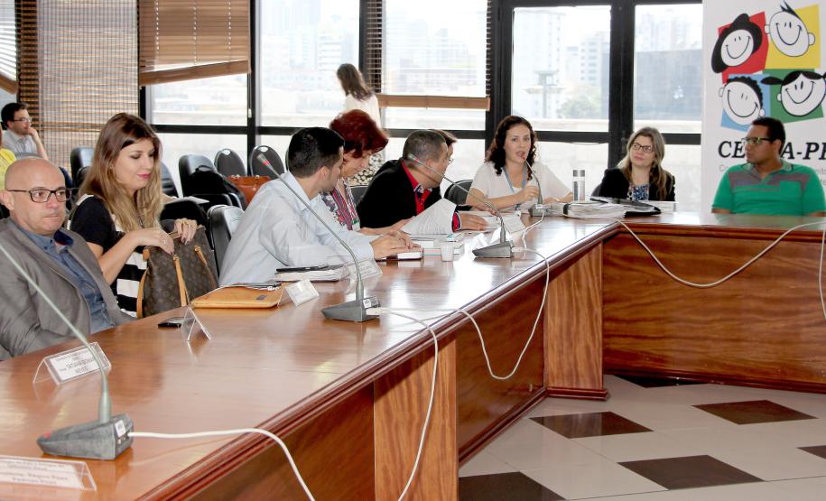 Conselho Estadual dos Direitos da Criança e do Adolescente do Parana CEDCA/PR. Posse dos novos Conselheiros representantes da Sociedade Civil Organizada - Gestao 2015-2017.Foto: Jefferson Oliveira / Seds