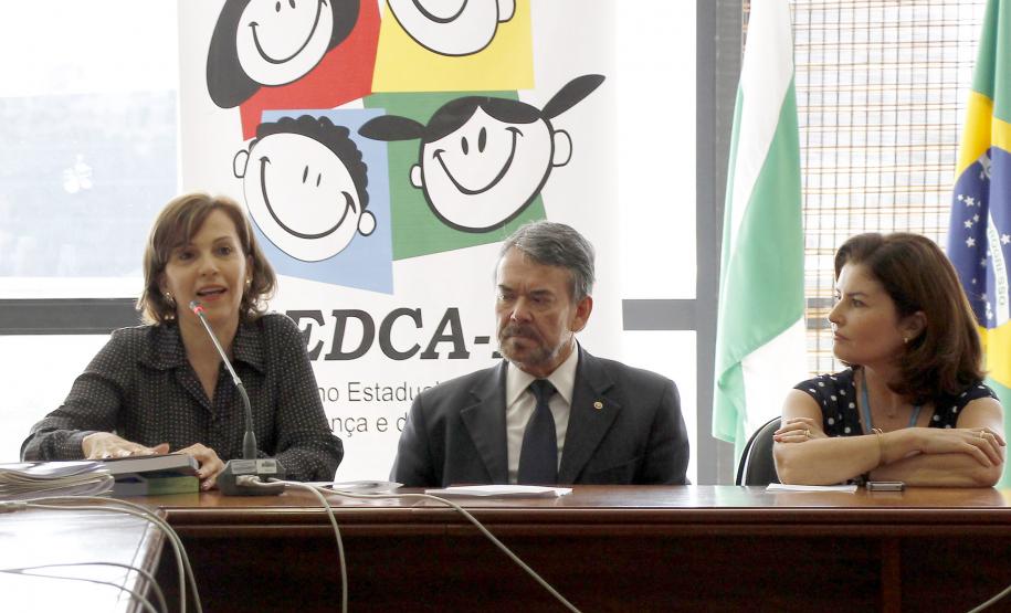 Conselho Estadual dos Direitos da Criança e do Adolescente do Parana CEDCA/PR. Posse dos novos Conselheiros representantes da Sociedade Civil Organizada - Gestao 2015-2017.Foto: Jefferson Oliveira / Seds