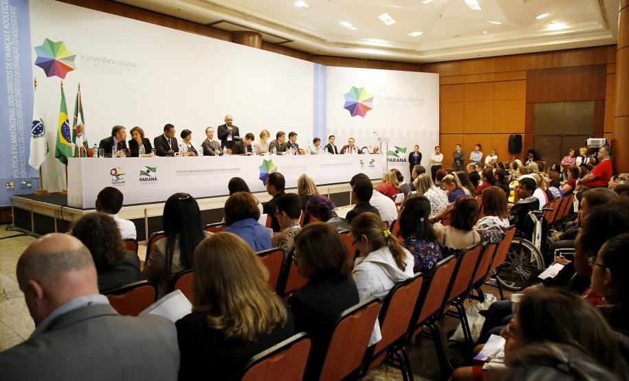Paraná amplia recursos para políticas voltadas a crianças e adolescentes