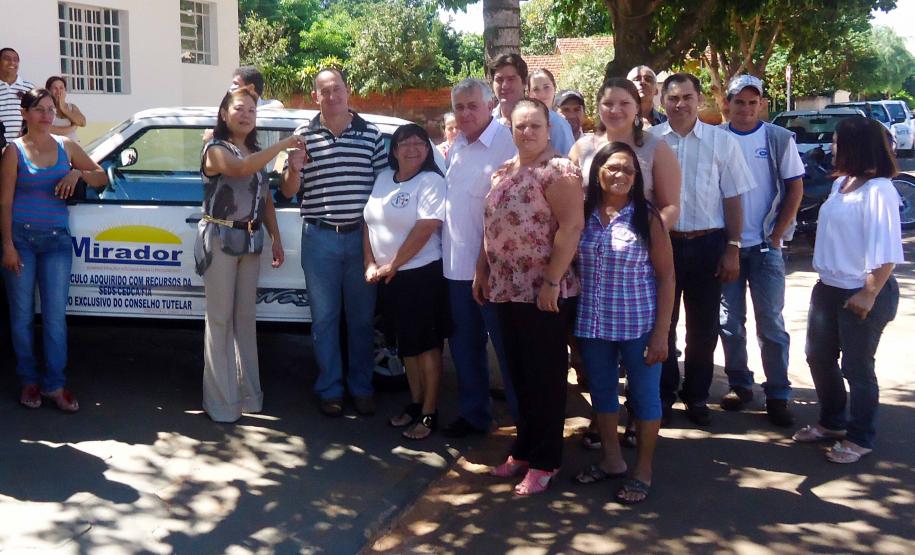 Conselhos tutelares da Região Noroeste recebem veículos e equipamentos de informática