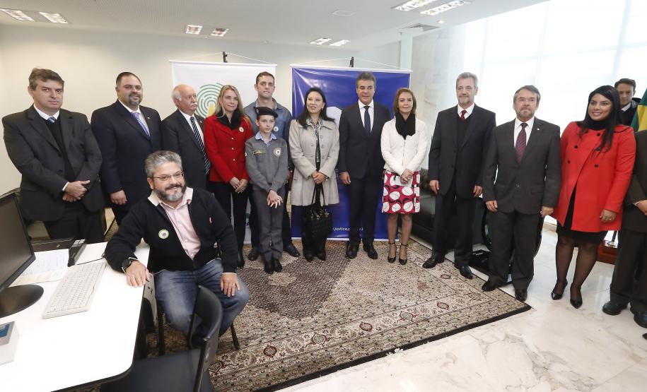 Secretária da Familía e Desenvolvimento Social, Fernanda Richa, participa do Projeto Criança Protegida. Foto:Rogério Machado/SECS