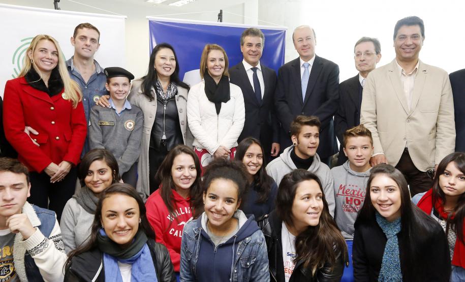 Secretária da Familía e Desenvolvimento Social, Fernanda Richa, participa do Projeto Criança Protegida. Foto:Rogério Machado/SECS