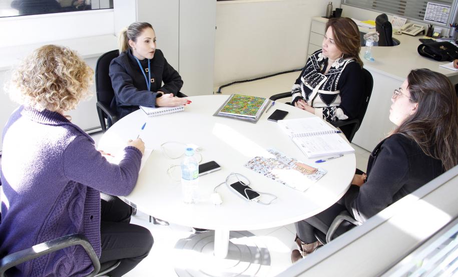 Representantes do CDCA-MT conhecem boas práticas da Seds.