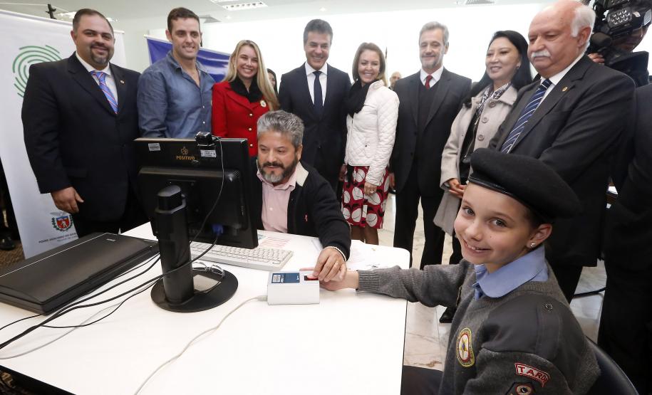 O projeto é desenvolvido pelo Governo do Paraná, por meio da Secretaria de Estado da Justiça, em parceria com o Tribunal de Justiça e secretarias de Estado. Foto:Rogério Machado/SECS