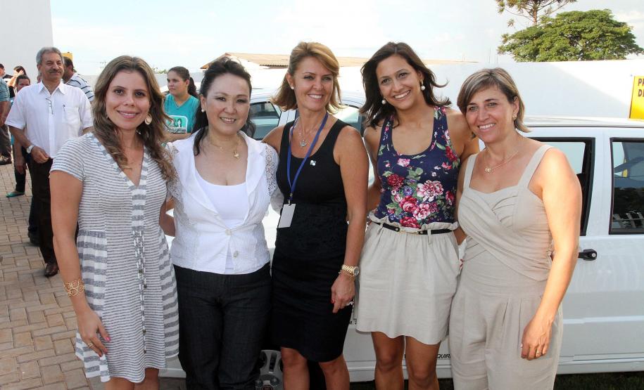 Fernanda Richa inaugura Cras em Munhoz de Melo e faz entrega de veículos para conselhos tutelares da região Foto: Rogério Machado/SEDS