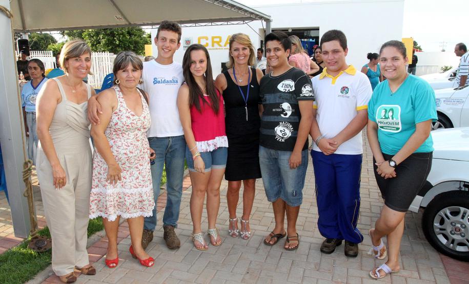 Fernanda Richa inaugura Cras em Munhoz de Melo e faz entrega de veículos para conselhos tutelares da região Foto: Rogério Machado/SEDS