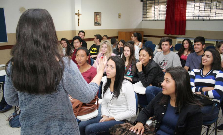 18/11/2016 - Programa de Aprendizagem ofertado pelo Instituto Salesiano Adolescentes participam do Programa de Aprendizagem ofertado pelo Instituto Salesiano de Assistência Social - Foto: Aliocha Mauricio/SEDS