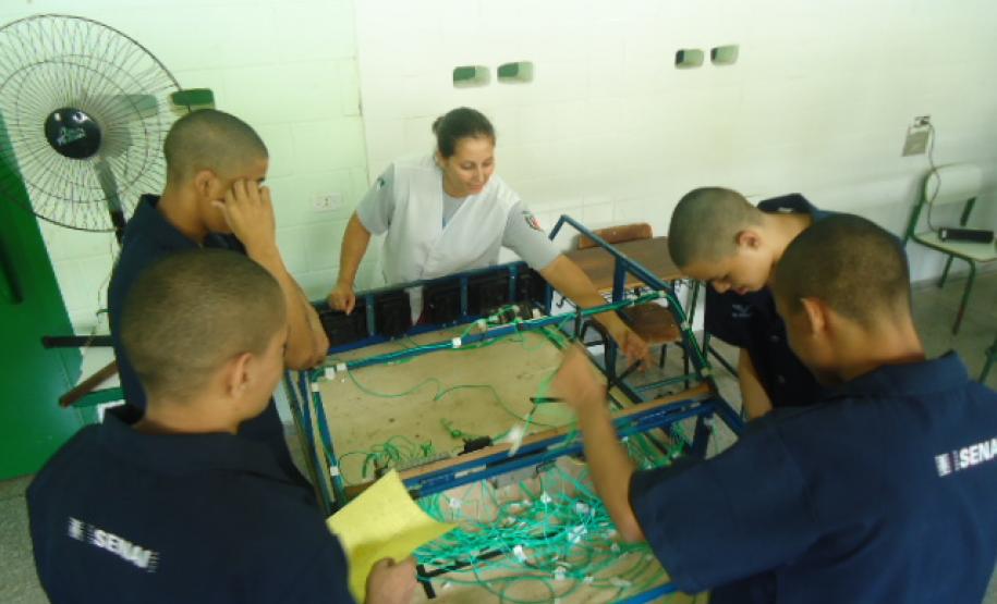 A Secretaria de Estado da Educação, em parceria com a Secretaria da Justiça, Trabalho e Direitos Humanos, vai ampliar a oferta da Educação de Jovens e Adultos (EJA) nos Centros de Socioeducação do Paraná. Curitiba, 14/02/2017.Foto: Divulgação SEJU