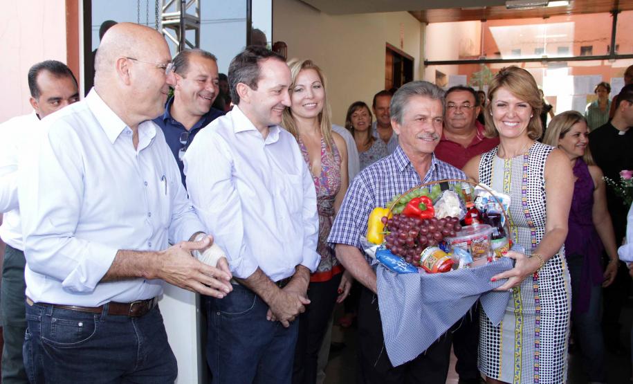 Fernanda Richa, Visita Bandeirantes, no Norte do estado, para fazer a entrega de um automóvel e equipamentos de informática para o conselho tutelar do municípioFoto: Rogério Machado/SEDS