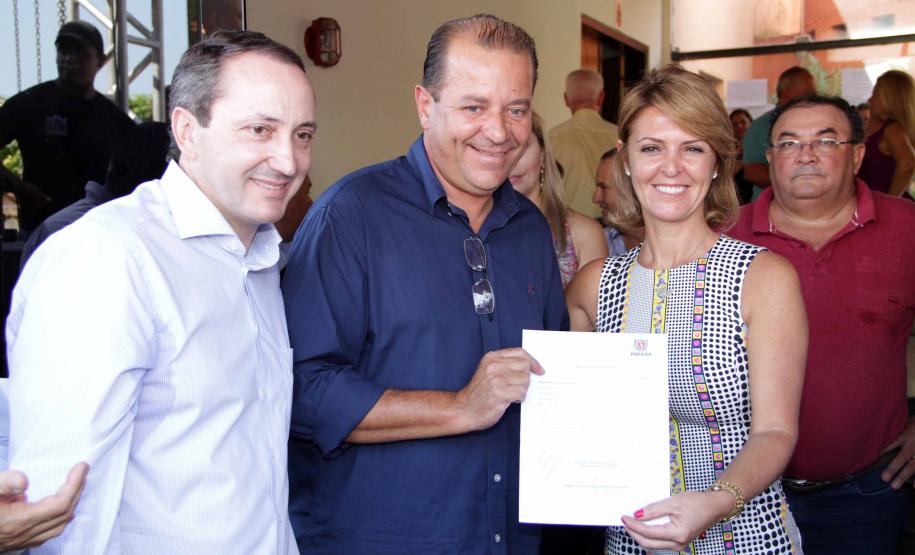 Fernanda Richa, Visita Bandeirantes, no Norte do estado, para fazer a entrega de um automóvel e equipamentos de informática para o conselho tutelar do municípioFoto: Rogério Machado/SEDS