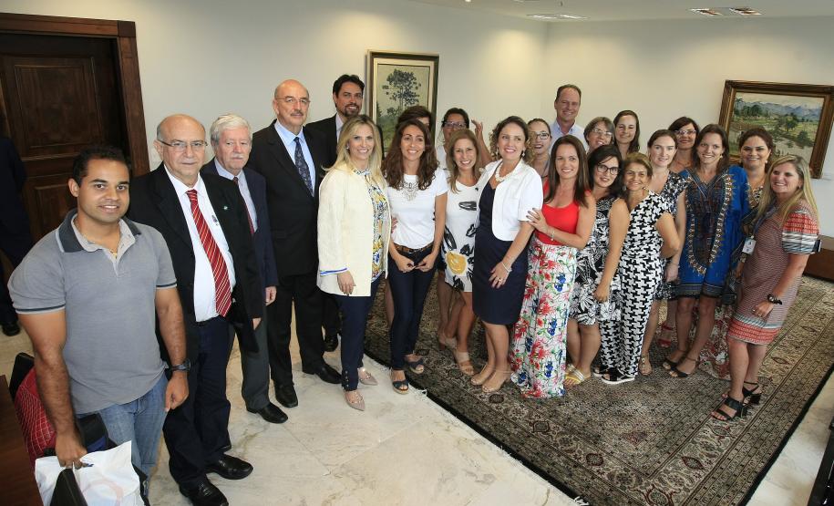 24/02/2017 - Paraná tem priorizado as políticas voltadas para a criança A governadora em exercício Cida Borghetti durante encerramento do Programa Criança Feliz no Paraná. Presente o ministro do Desenvolvimento Social e Agrário Osmar Terra - Foto: Jonas Oliveira