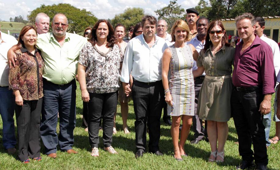 Secretária da Família entrega carro para conselho tutelar de São Pedro do Paraná Foto: Rogério Machado/SEDS