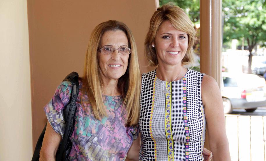 Secretária da Família entrega carro para conselho tutelar de São Pedro do Paraná Foto: Rogério Machado/SEDS