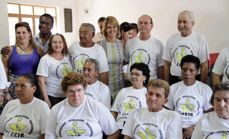 Secretária da Família entrega carro para conselho tutelar de São Pedro do Paraná Foto: Rogério Machado/SEDS