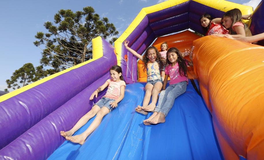 Contribuição do IR para projetos sociais para crianças e adolescentes pode ser feita até 30 de abril - Foto: Rogério Machado/SECS