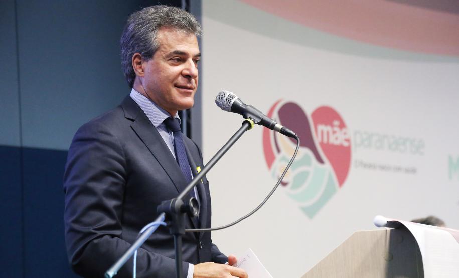 Secretária da Família e Desenvolvimento Social, Fernanda Richa, e o Governador Beto Richa, participam do 6º Encontro Estadual do programa Mãe Paranaense no Expo Unimed - Foto: Rogério Machado/SECS