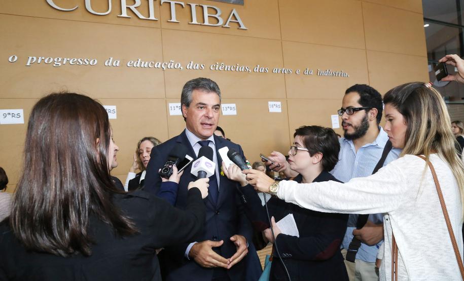Secretária da Família e Desenvolvimento Social, Fernanda Richa, e o Governador Beto Richa, participam do 6º Encontro Estadual do programa Mãe Paranaense no Expo Unimed - Foto: Rogério Machado/SECS