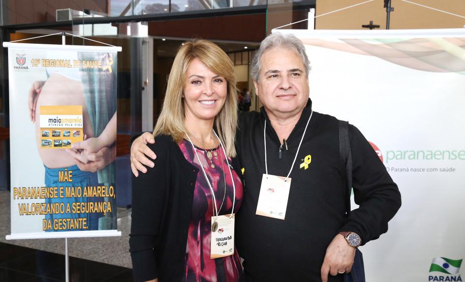 Secretária da Família e Desenvolvimento Social, Fernanda Richa, e o Governador Beto Richa, participam do 6º Encontro Estadual do programa Mãe Paranaense no Expo Unimed - Foto: Rogério Machado/SECS